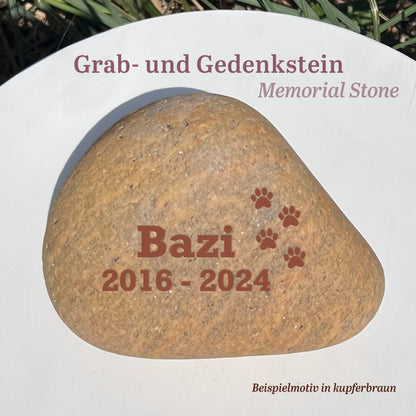 Tiergrabstein für Hund & Katze aus Naturstein Findling Stein Nr A-6 mit kupferbrauner Gravur - Jeske Design