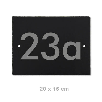 Moderne Hausnummer auf Schieferschild - moderne Ziffern - Jeske Design