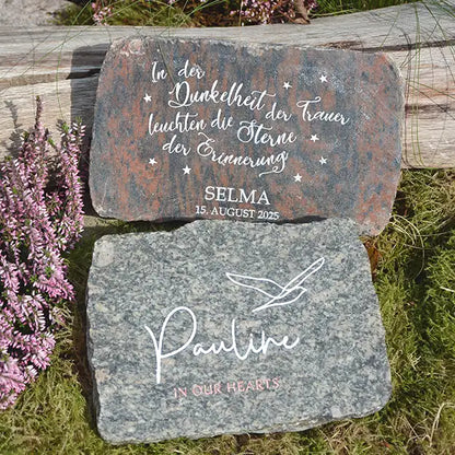 Glatter Gedenkstein aus Granit mit Gravurmotiv MÖWE & Namen